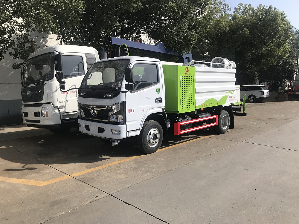 東風小多利卡霧炮車國六4.5立方