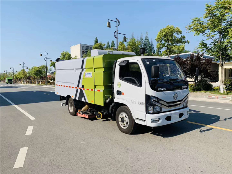 國(guó)六東風(fēng)多利卡吸塵車