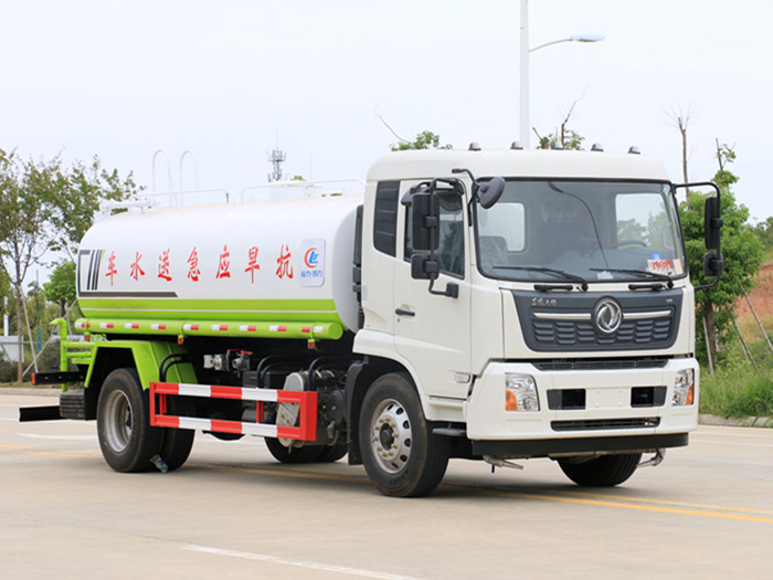 國(guó)六東風(fēng)天錦15方灑水車