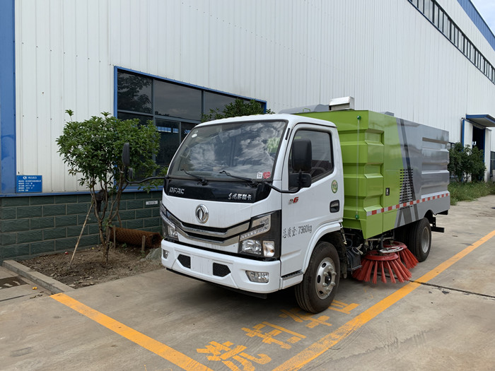 國六東風(fēng)小多利卡掃路車