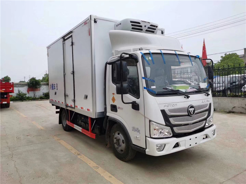 國六福田歐馬可4.2米肉鉤冷藏車